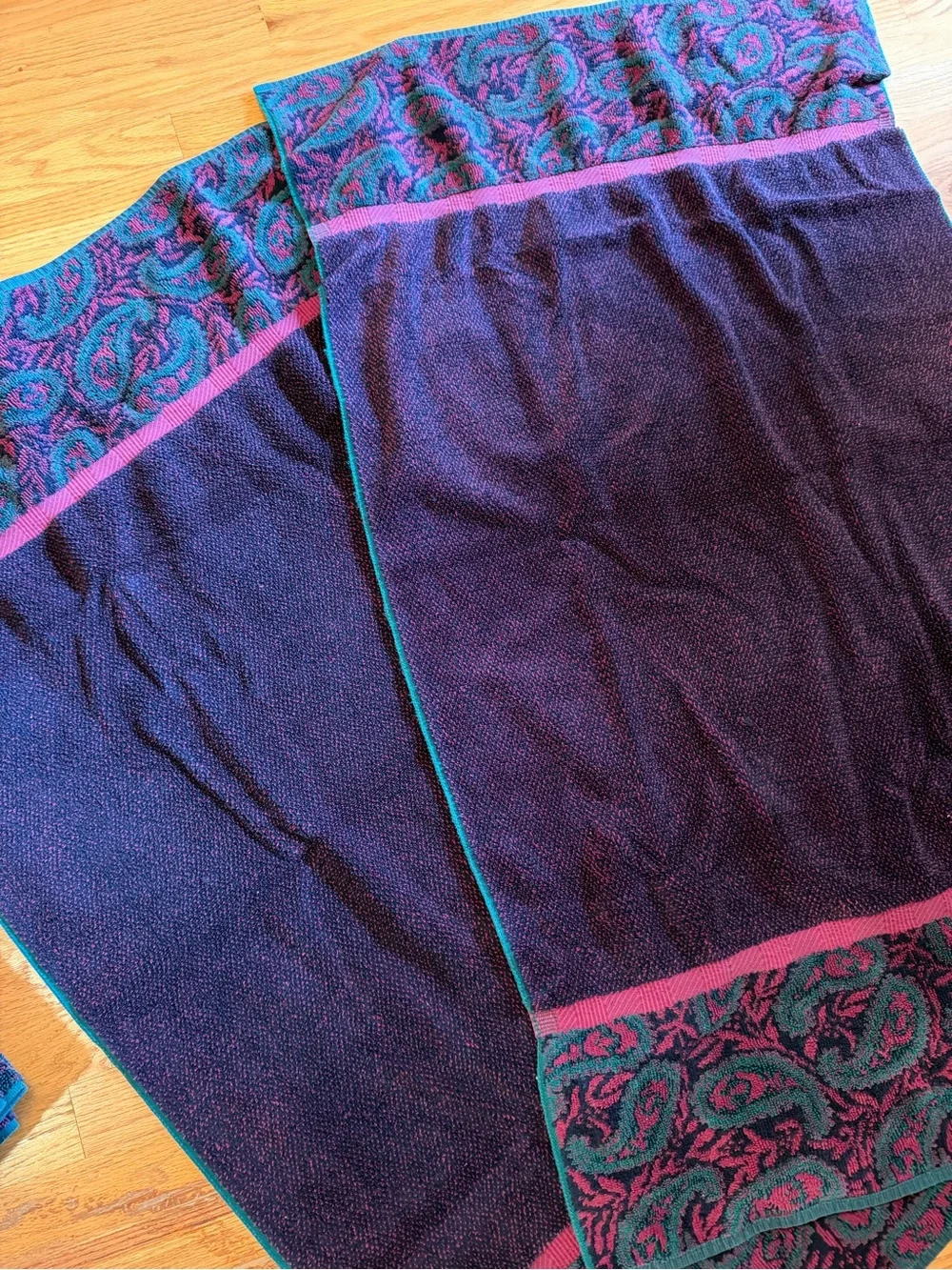 FieldCrest vintage 1990s Jewel tone paisley Bath towel set-2 bath towels/3 hand